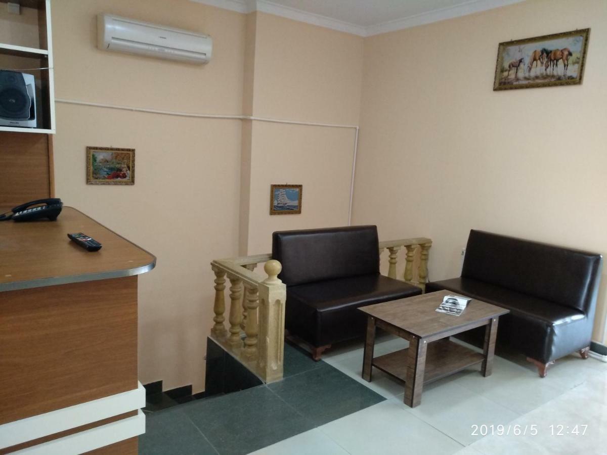 Quba Alfa-M Motel Bagian luar foto